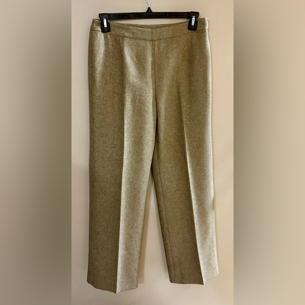 Women’s size 10 lined trousers, classically styled, herringbone pattern